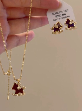 复古红色滴油小马耳钉女本命年生肖马新年项链轻奢高级感耳饰配饰