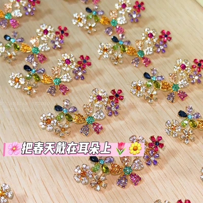 春暖花开~多巴胺彩色满钻花朵耳骨夹一体式耳环2026春款耳钉耳饰