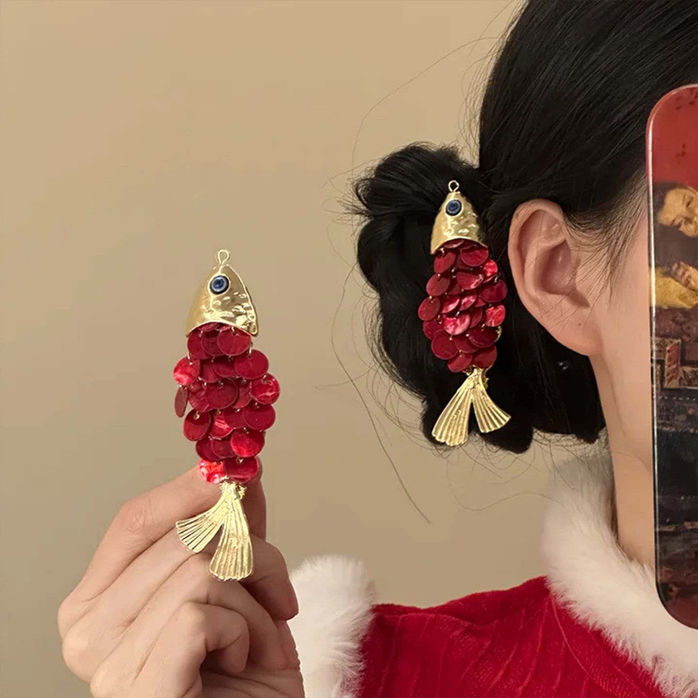 红鲤添金~复古红色锦鲤鱼鳞发夹女小众独特侧边夹年年喜庆头饰品,模玩/动漫/周边/娃圈三坑/桌游,动漫手表/项链/饰品,淘宝优惠券,粉丝福利购,淘宝优惠卷