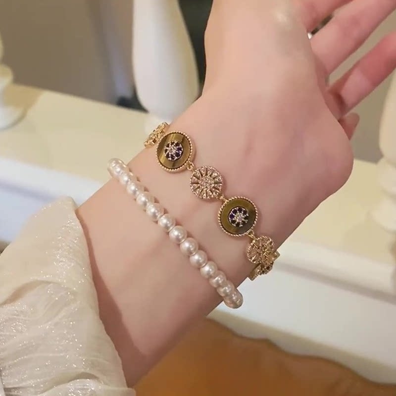 美拉德复古棕色仿虎眼石贝母罗盘手链女轻奢小众精致镶钻锆石手环