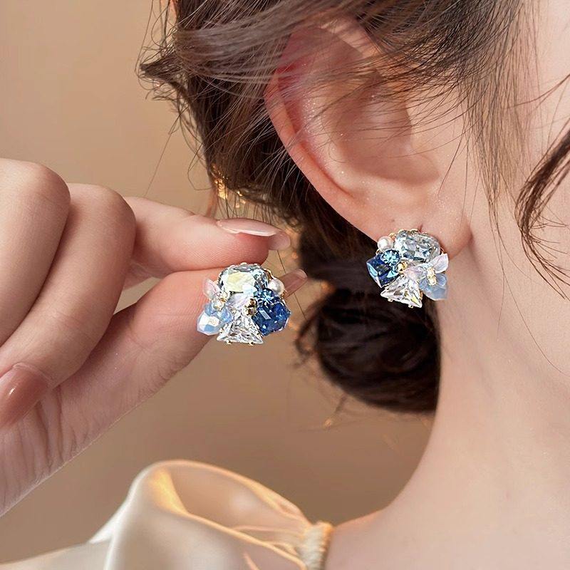 蓝色锆石花朵耳钉女2025新款爆款耳环独特高级感漂亮时尚精致耳饰,饰品/流行首饰/时尚饰品新,耳夹,淘宝优惠券,粉丝福利购,淘宝优惠卷