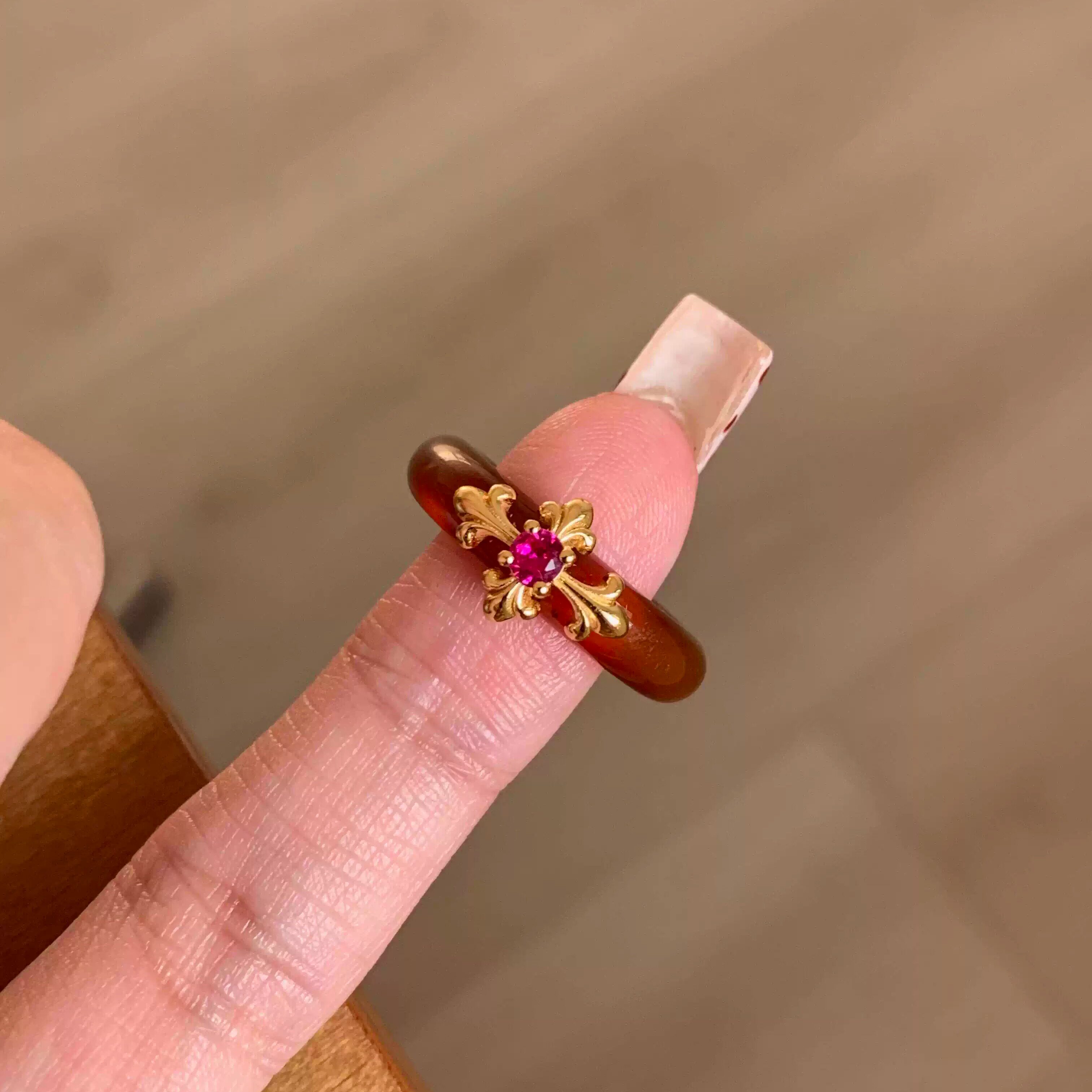 复古红玛瑙鸢尾花戒指轻奢百搭