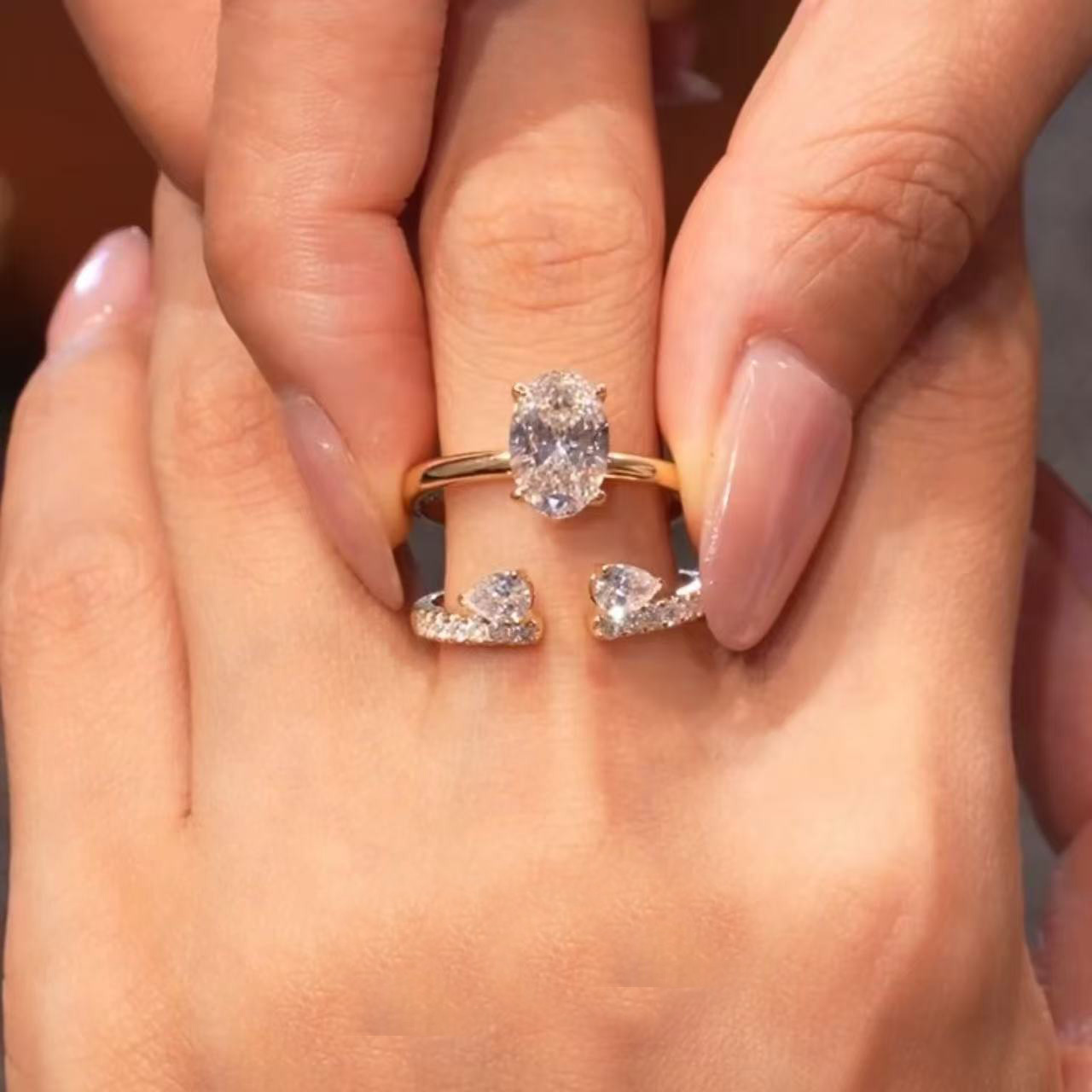 两件套叠戴！小众设计双头水滴排钻开口戒指女新款椭圆闪钻食指戒