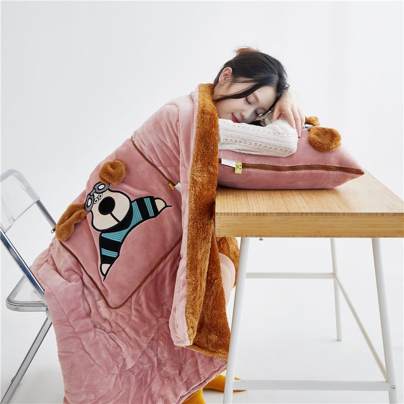 抱枕被子两用加厚保暖折叠汽车载枕头办公室午睡毯空调毯二合一冬