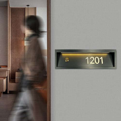 高档酒店门牌电镀拉丝无指纹内嵌LED发光门铃智能门显定制