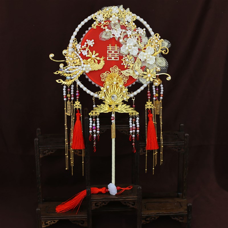 红色蕾丝新娘结婚秀禾服团扇黑色架新面成品遮面金色团扇子