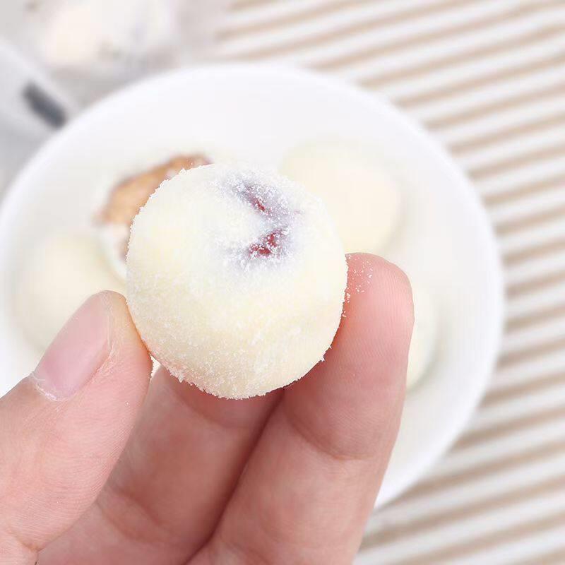巴旦木奶枣夹心颗粒小包装奶香去核红枣坚果夹心休闲零食便携