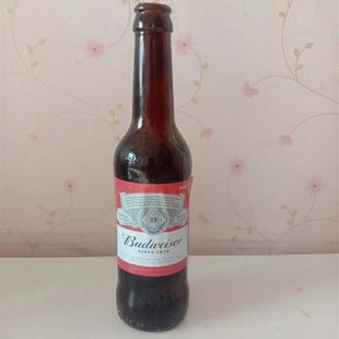 啤酒瓶道具杯玻璃拍摄仿真道具酒瓶易碎砸头糖胶糖化酒瓶表演啤酒