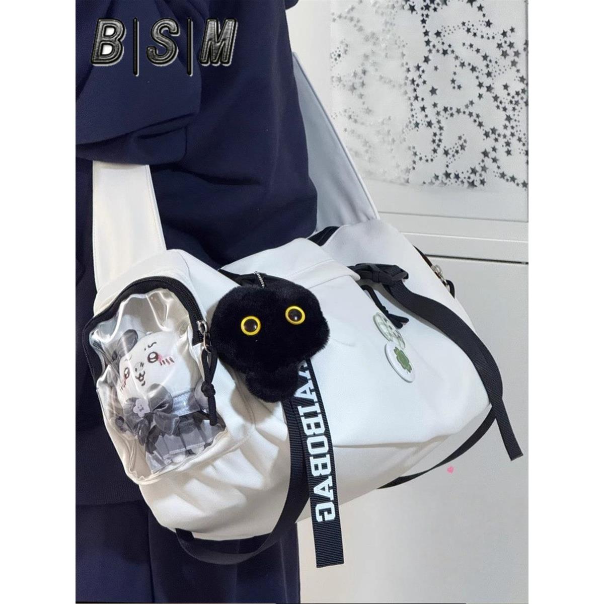 大容量运动健身单肩包男