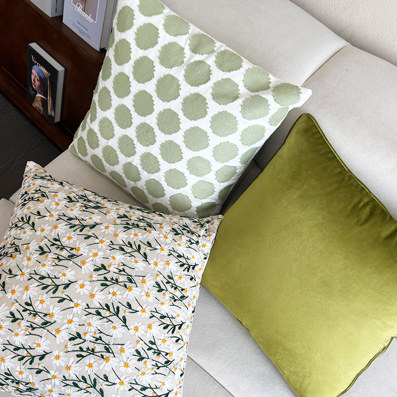 绿色小新田园风靠垫5cm绣花枕天鹅绒纯色抱枕小碎花靠枕