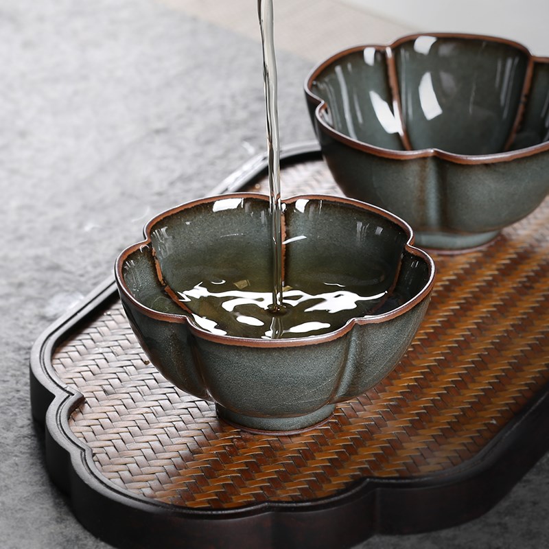 青瓷龙泉品茗杯单功夫茶具茶杯哥窑铁胎手工杯茶碗礼品