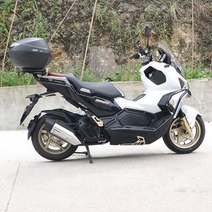 适用三阳哈士奇后货架尾箱架衣架尾翼铝箱支架改装件