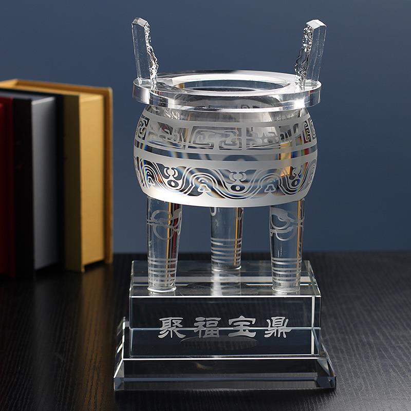打磨粘胶工艺制作水晶鼎接受刻字喷砂公司前台水晶摆件赠礼配件