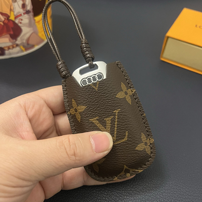 适用奥迪A6L钥匙套A4L Q5L新款A3 Q4etron扣Q7 A8 RS5高档Q8 Q6壳