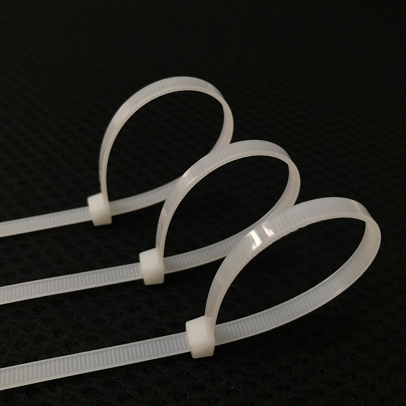 优质新料环保加粗加韧白/黑色塑料尼龙扎带8X0mm型号足数0条