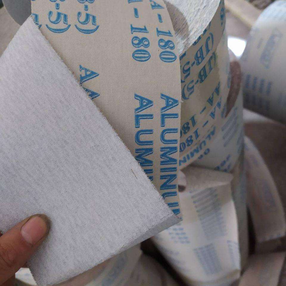 涂层干磨抛光进口砂布手撕砂布卷4寸4.5寸进口砂纸耐磨墙面白色