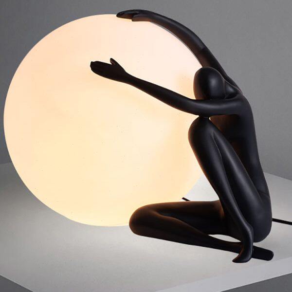 北欧创意抱球台灯客厅网红个性酒店书桌人形雕塑圆球卧室床头灯