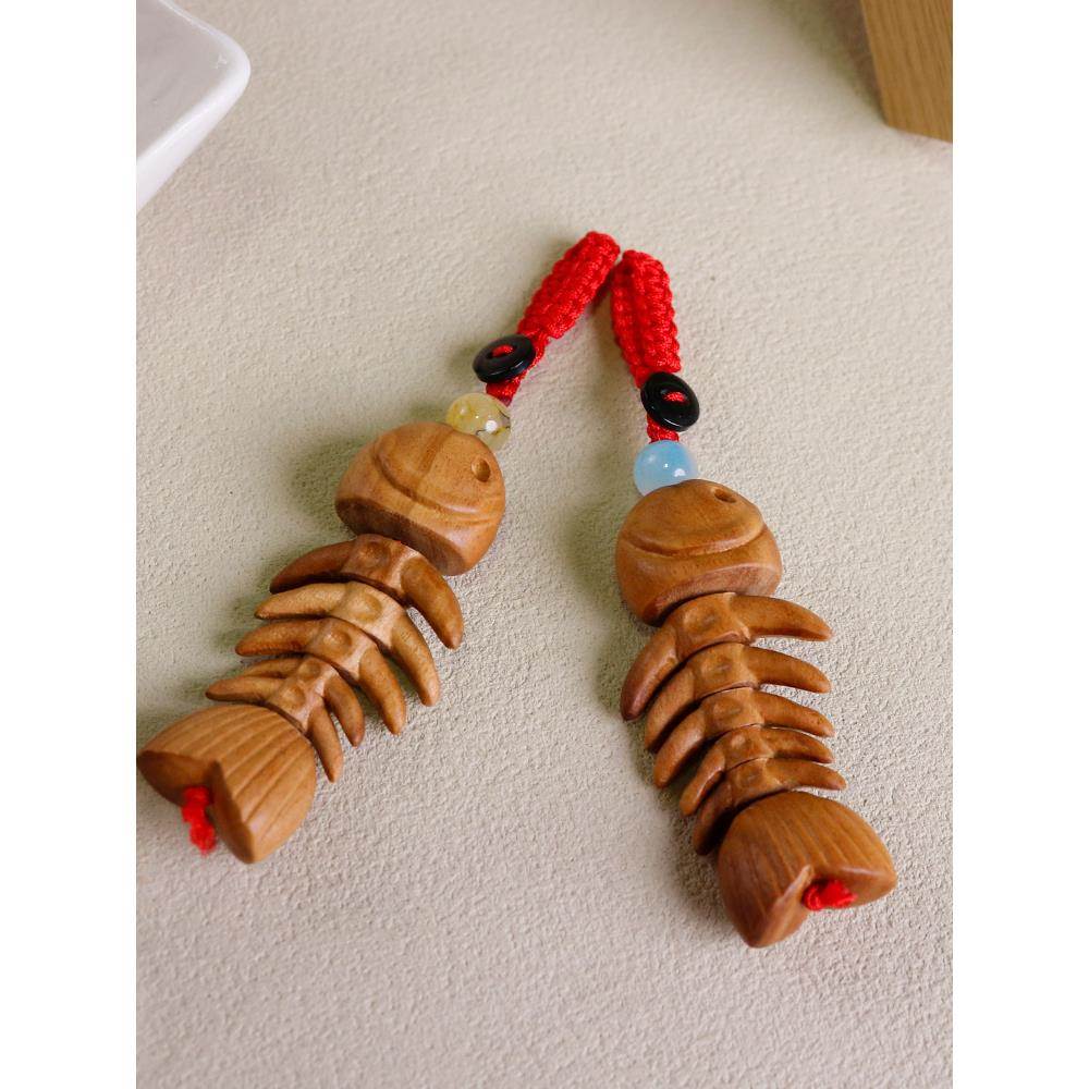 桃木鱼骨钥匙扣木刻转运挂饰文玩挂件随身携带书包挂件文玩挂饰