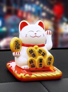 2025年新款招财猫摆件自动招手太阳能汽车车内装饰品公仔创意礼物