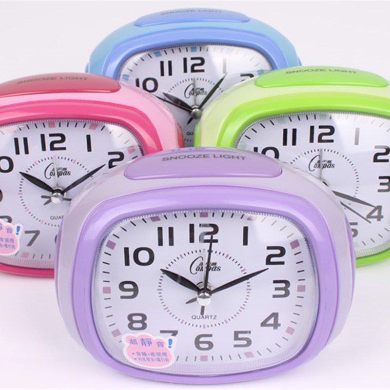 康巴丝闹钟带亮灯音乐石英钟表儿童学生闹钟卧室座钟普通静音