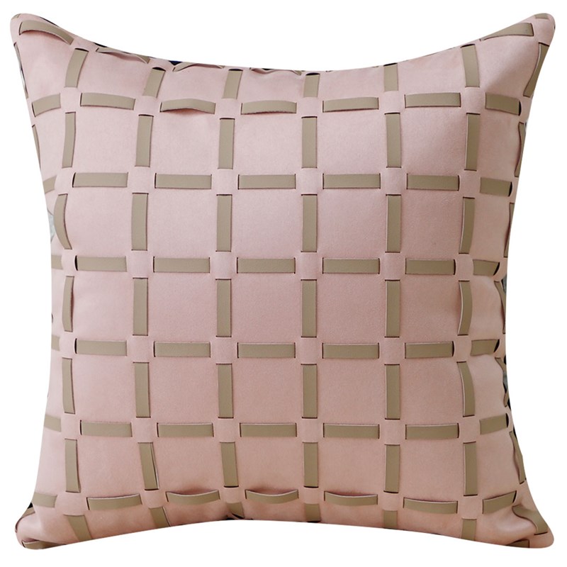 in风抱枕韩风少女心奶牛皮毛靠垫公房沙发靠枕样板间粉色刺绣