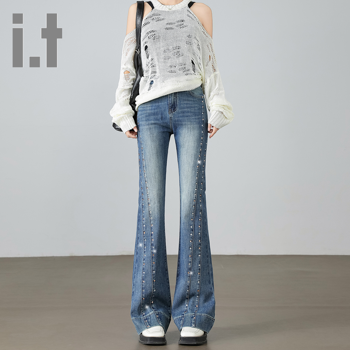 it:CHOCOOLATE复古显瘦微喇牛仔裤女2025春季烫钻独别致喇叭裤女K