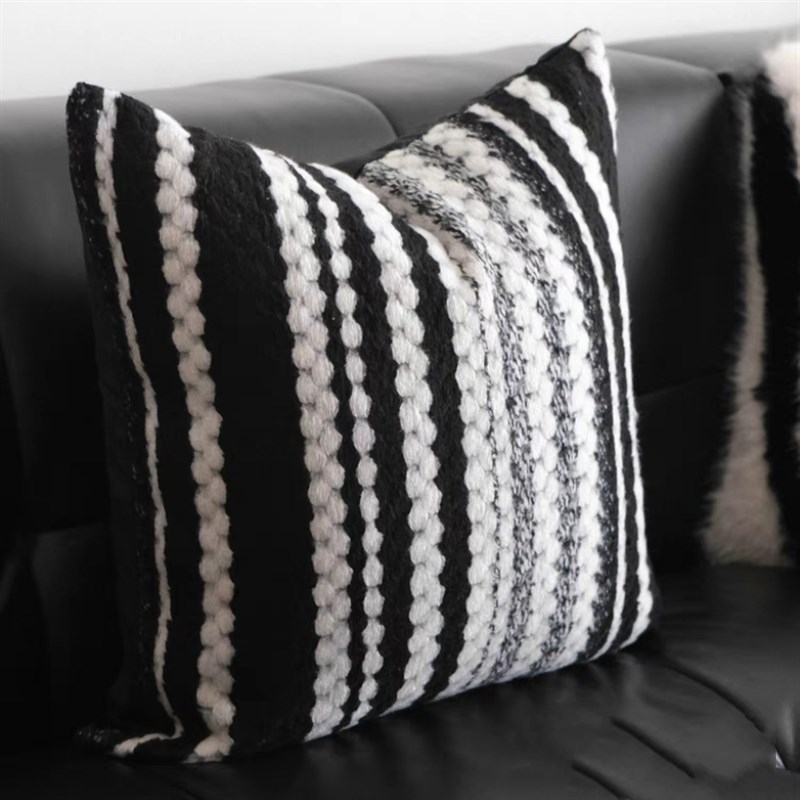 现代几何高级感侘寂风黑白抱枕条纹客厅沙发样板间民宿卧室