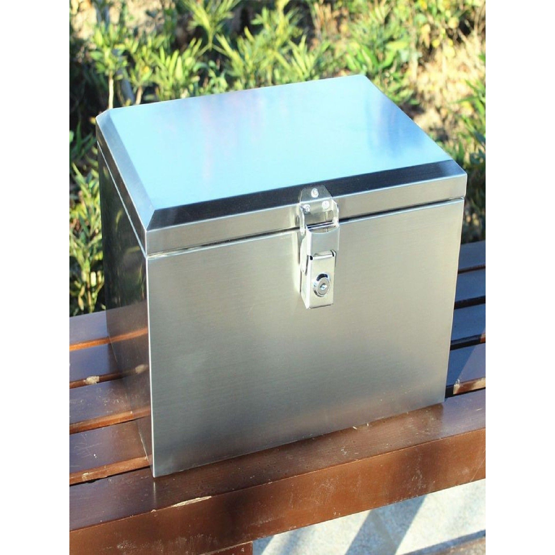 摩托车后备箱大容量304后备箱不锈钢尾箱加厚外卖储物箱防水工具