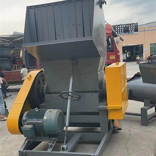 助您解决破碎难题塑料破碎机易拉灌化工桶粉碎机欢迎来电咨询