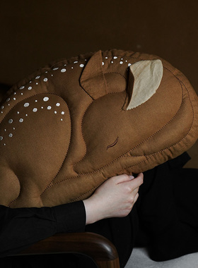 梵几殷越 陪伴刺猬抱枕 卡通动物造型办公室午睡枕解压玩偶