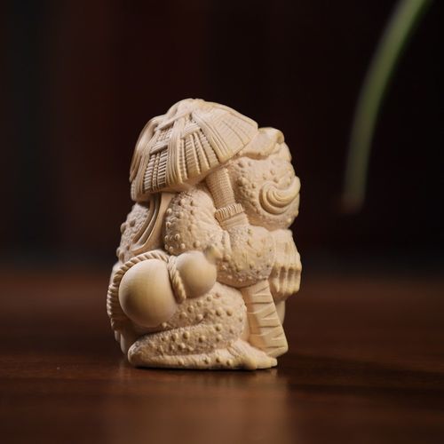 黄杨木蛤蟆大侠客手把件金蟾剑客木雕手玩把件文玩家居小挂件