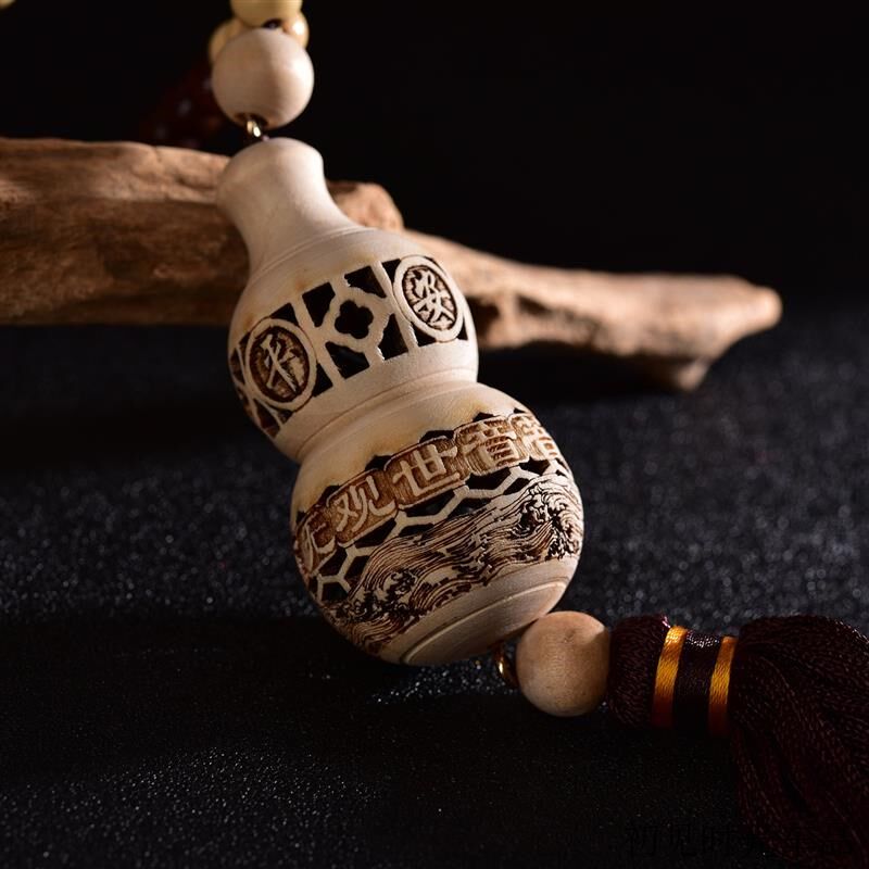 9镂空木雕桃木葫芦香水空瓶汽车挂件挂饰车载装饰品吊坠