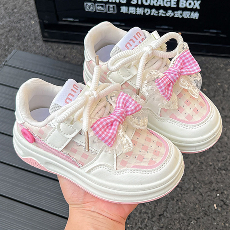 女童板鞋软底儿童运动鞋春秋季新款甜美公主鞋轻便百搭女孩休闲鞋