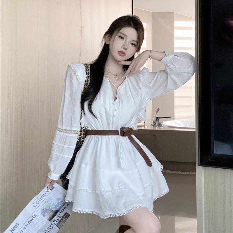 白色长袖衬衫连衣裙女秋