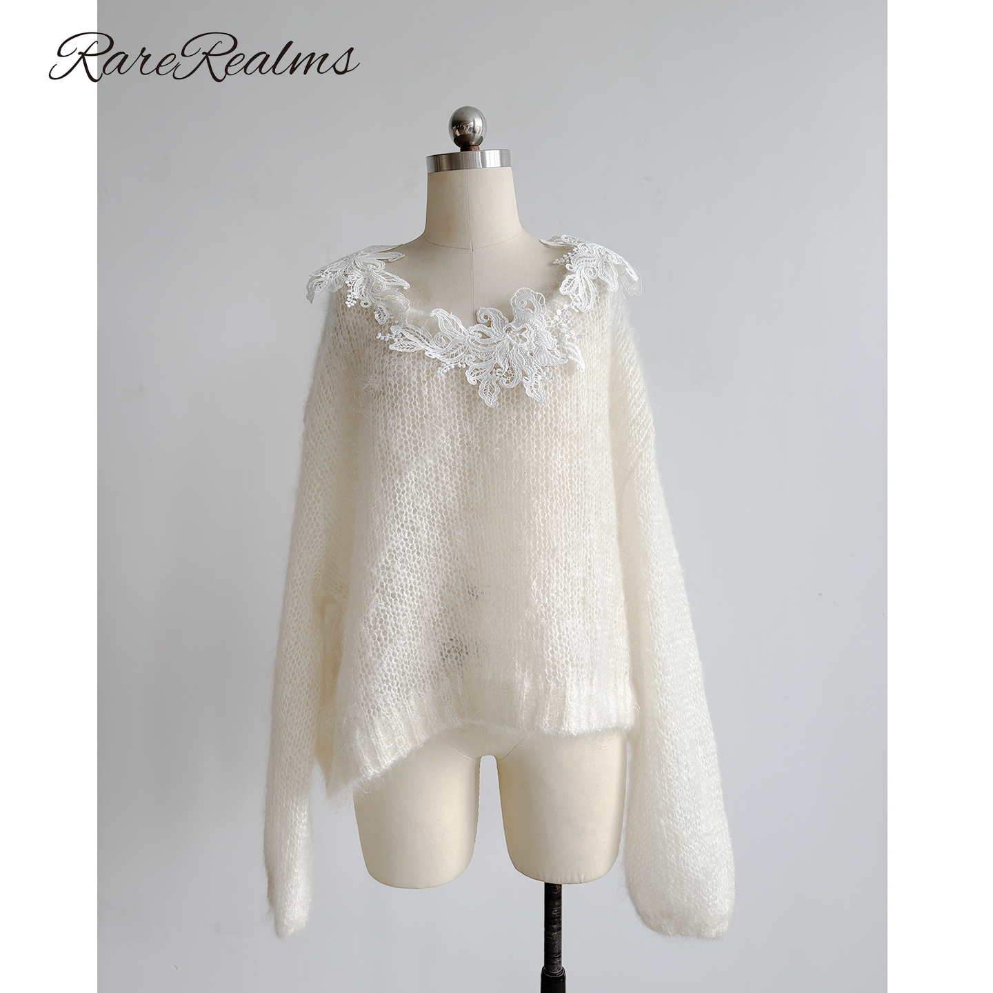 慵懒风V领蕾丝马海毛套头衫女