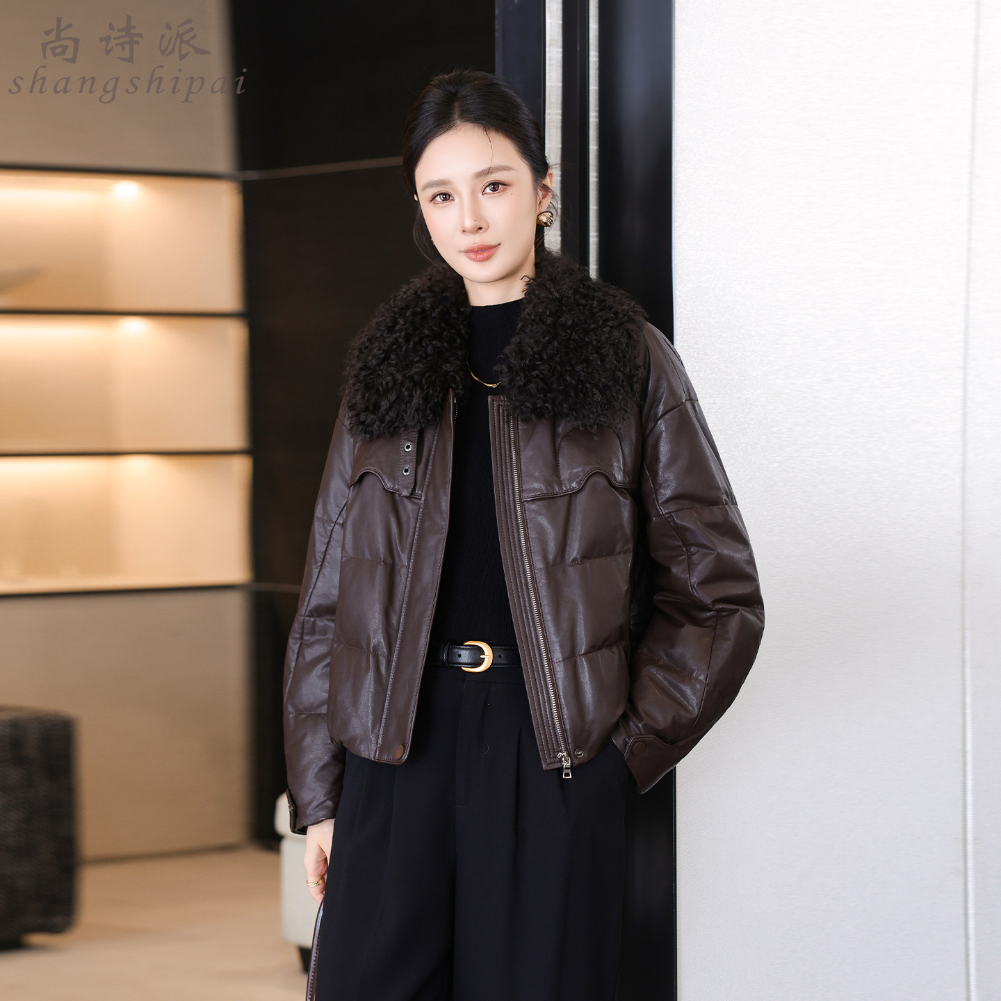 真皮羽绒服女油蜡绵羊皮夹克休闲复古外套短款小个子2026冬季新款