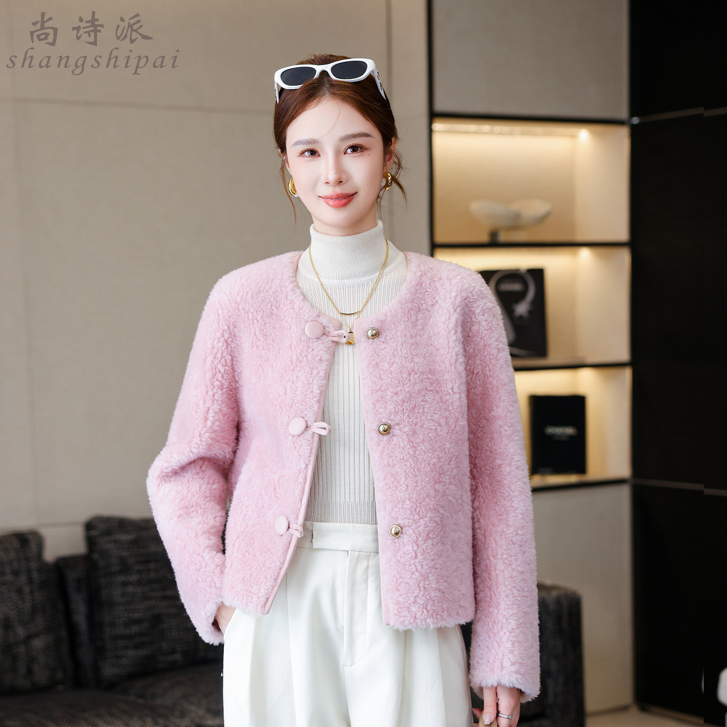 羊羔毛外套女短款2025新款冬皮草羊毛复合皮毛一体颗粒绒大衣短款,女装/女士精品,皮草,淘宝优惠券,粉丝福利购,淘宝优惠卷