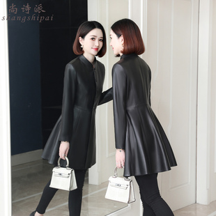 真皮皮衣女2025春秋新款裙摆式中长款风衣海宁绵羊皮妈妈修身外套