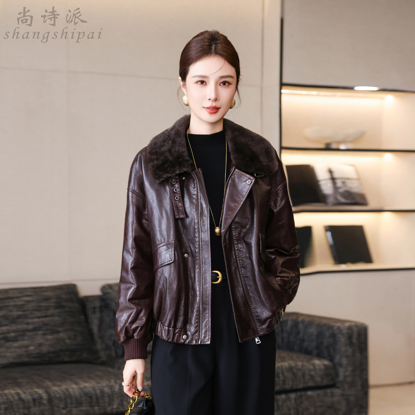 真皮油蜡绵羊皮女短款2025冬季新款鹅绒服带毛领时尚夹克皮草外套,女装/女士精品,皮衣,淘宝优惠券,粉丝福利购,淘宝优惠卷