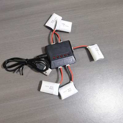 红箭65飞向北京个人任务赛无人机电池220毫安851724P电池充电器