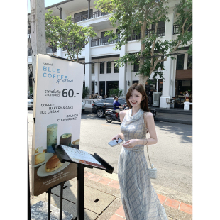 3.27 收腰长款 20点 无袖 裙子 挂脖格子连衣裙女夏 jijilulu积极璐