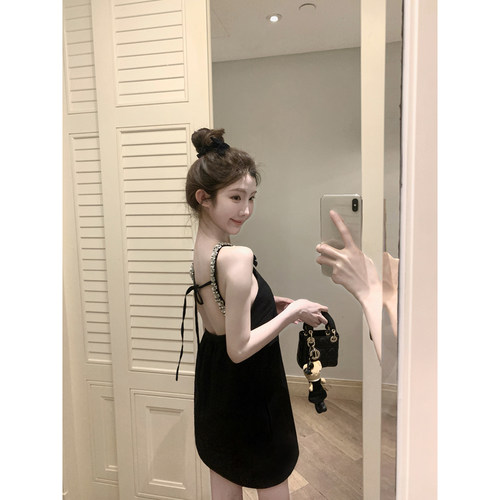 jijilulu积极璐 miu系千金 公主吊带裙性感小心机露背旅游裙子