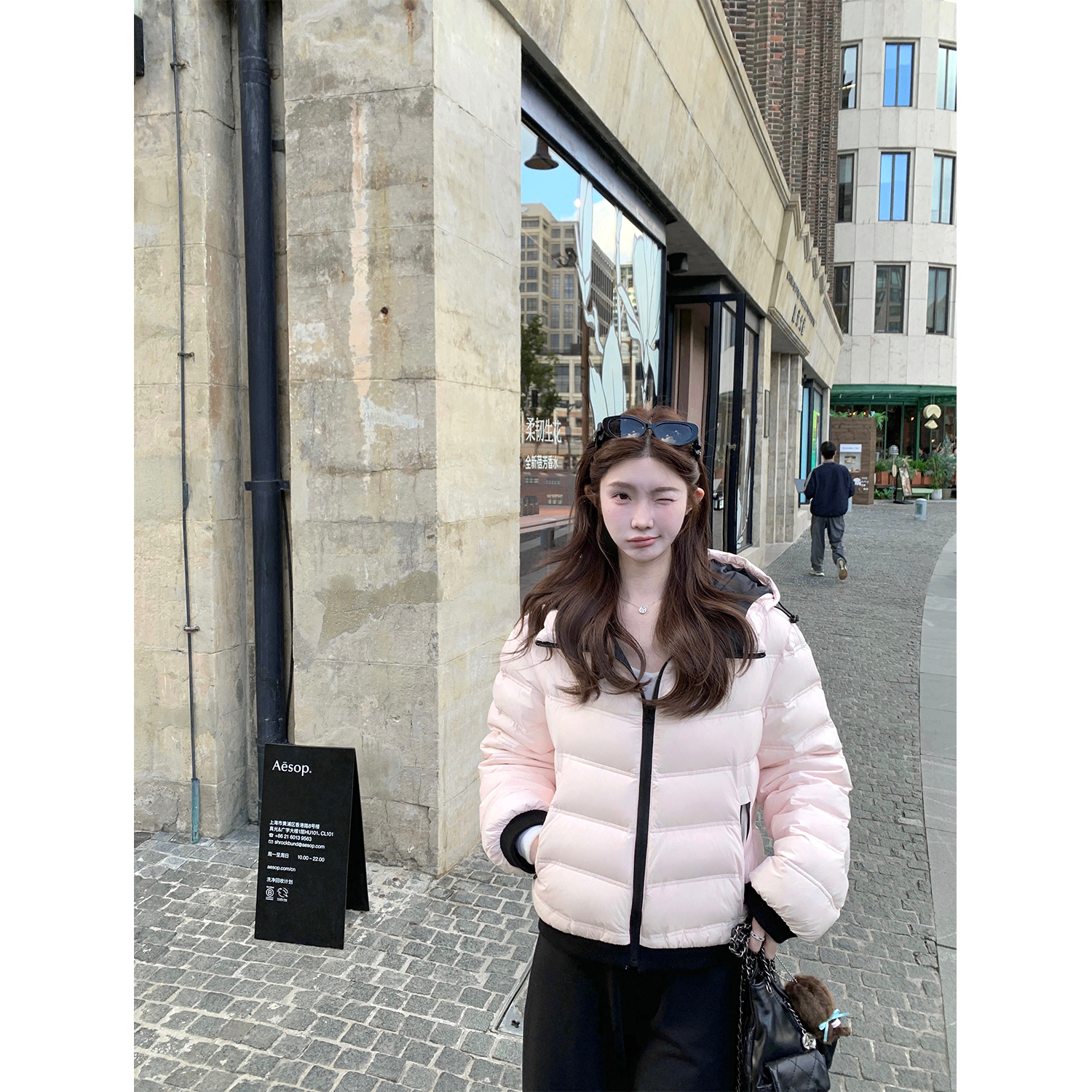 jijilulu积极璐 冰岛软芙 连帽羽绒服轻盈保暖简约松紧牛筋绳防风