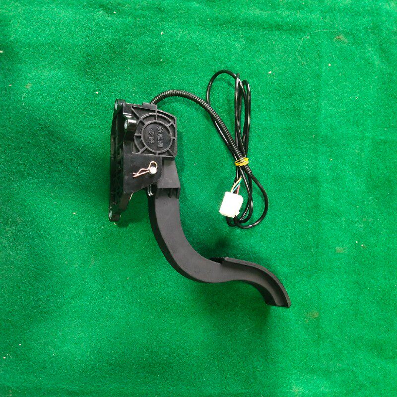 电动三轮车四轮车新能源电动四轮车王子款猛禽款加速器踏板