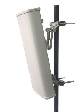 698-700-720-740-746MHz   60 10dBi 双极化板状定向天线