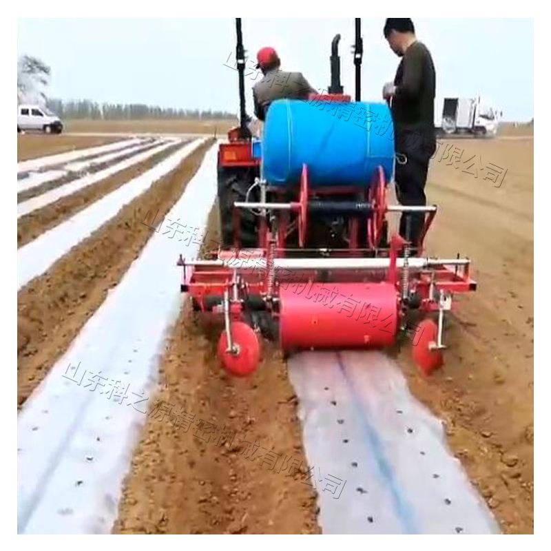 拖拉机后置式打药铺膜打孔一体机红薯种植起垄覆膜机农田喷药机
