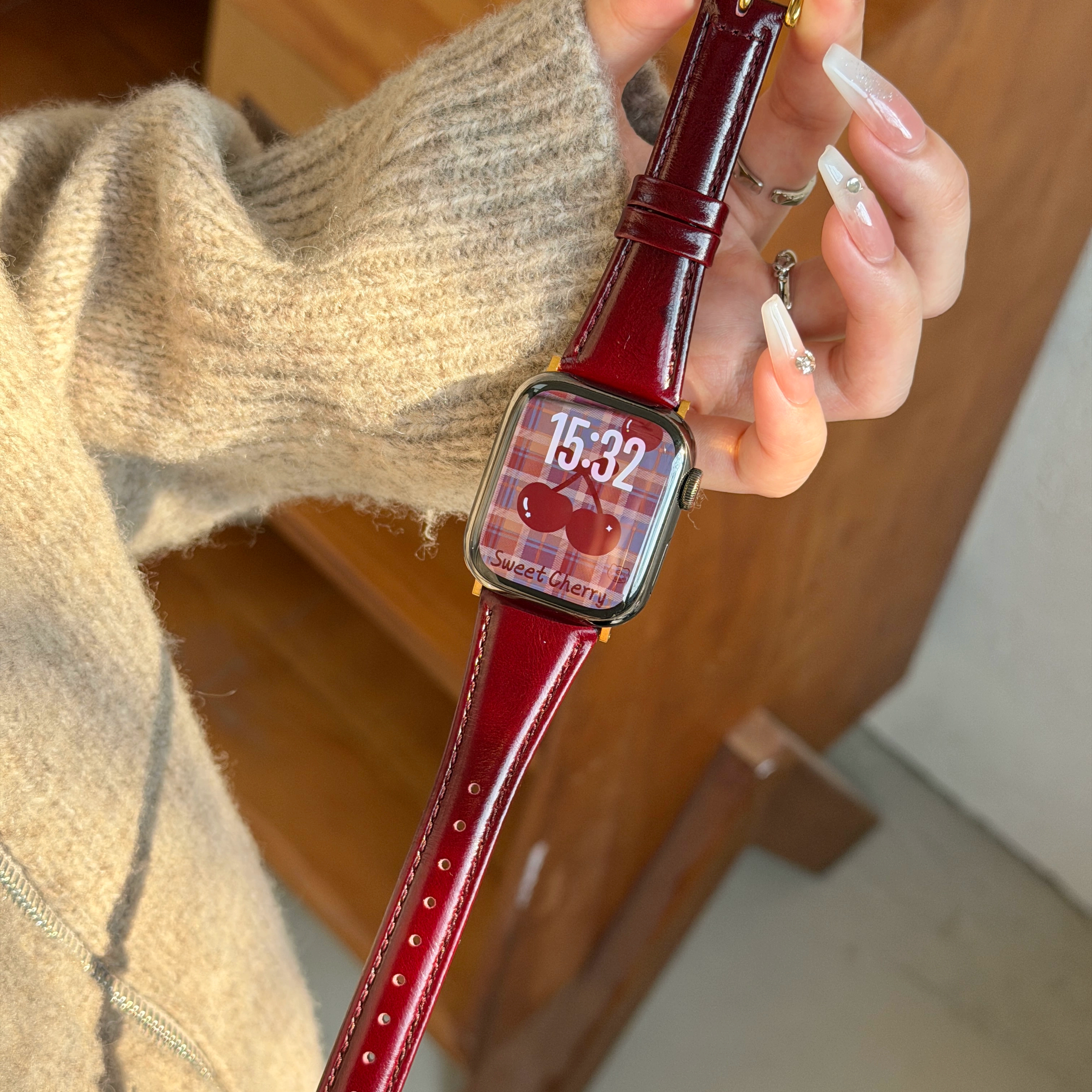 法式复古油蜡头层牛皮苹果表带女