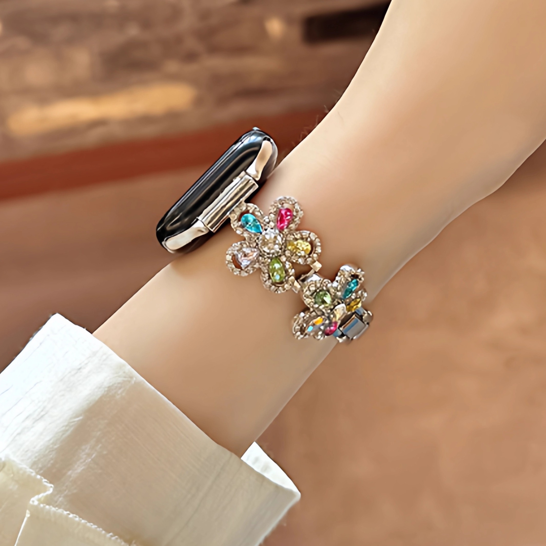 高颜值镂空闪钻花朵苹果手表表带