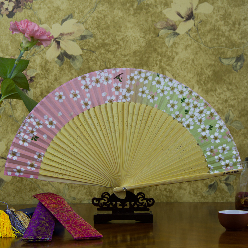 王星记扇子中国风古风真丝女式绢扇古典日式折扇定制礼品汉服舞蹈