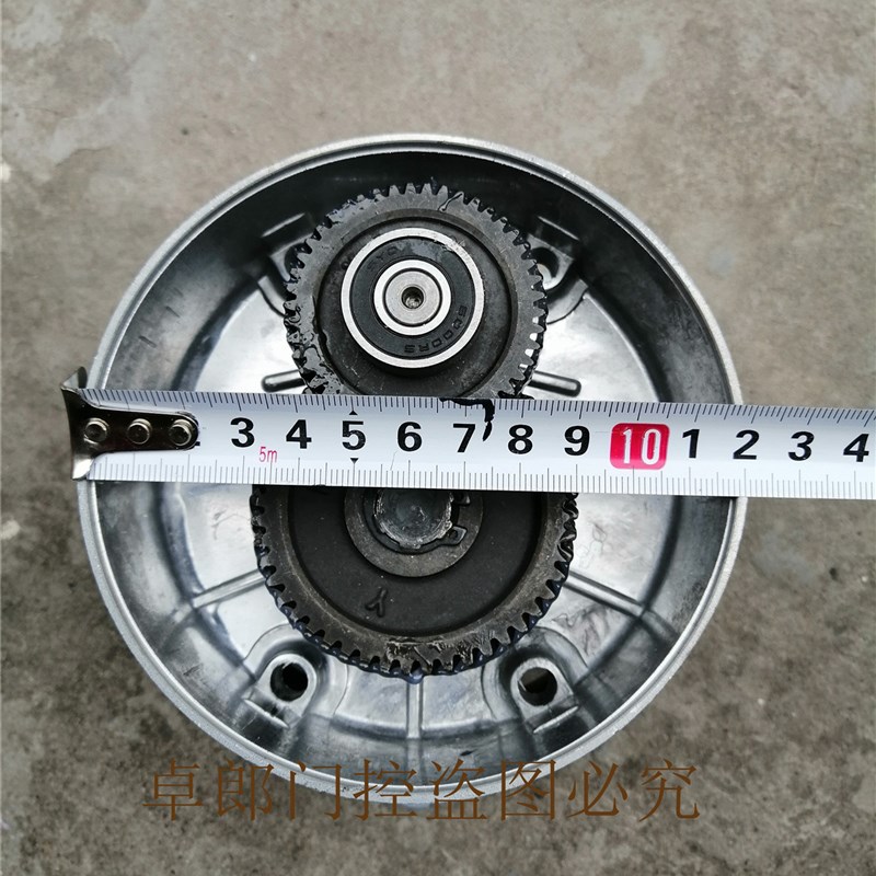 卷闸门电机固定脚底座齿轮减速箱通用漳州拉卷帘门电机变速箱脚座